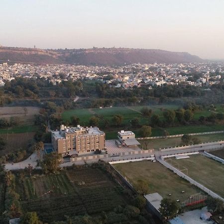 Kukda Resort Chittorgarh Exteriör bild