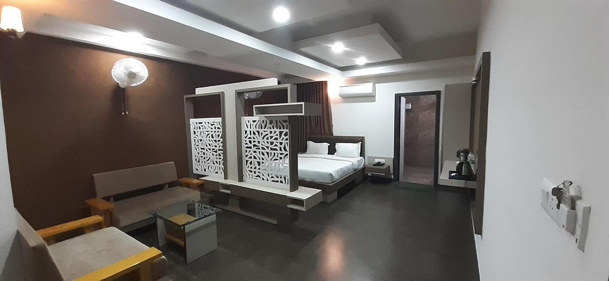 Kukda Resort Chittorgarh Exteriör bild