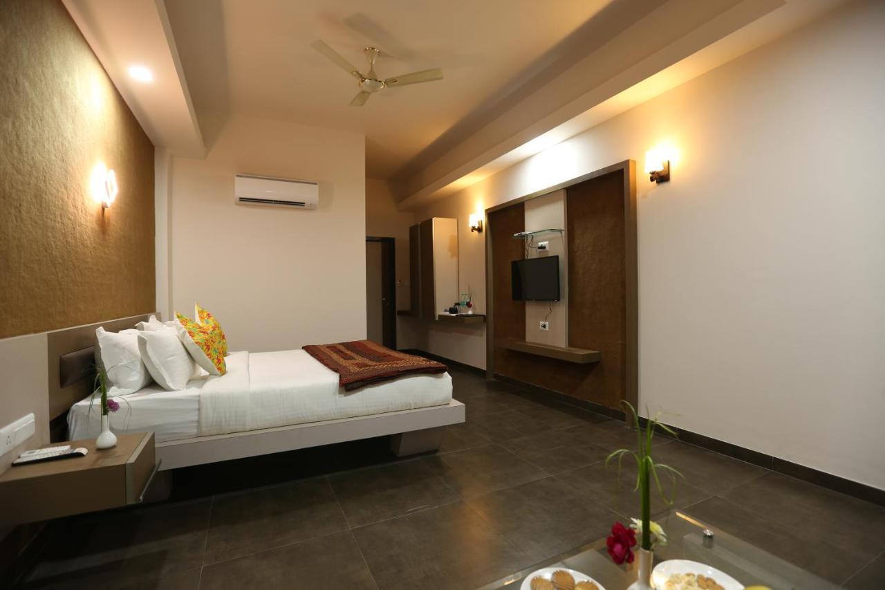 Kukda Resort Chittorgarh Exteriör bild